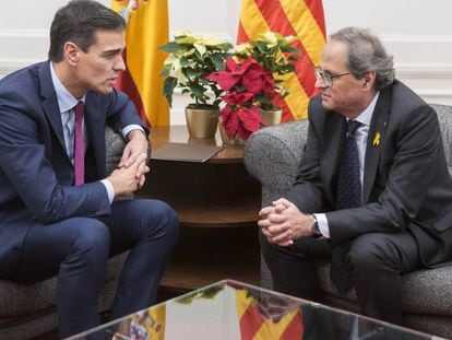 Pedro Sánchez y Quim Torra, durante su entrevista del pasado jueves en el palacio de Pedralbes, en Barcelona.