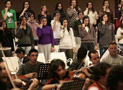 El Coro Kennedy, durante un ensayo.