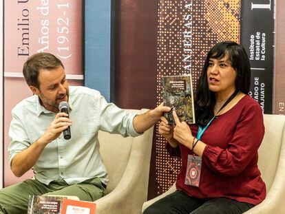 Arturo Lezcano y Amaranta Caballero presentan el libro ‘Olafo y los amigos’