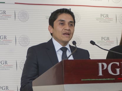 Gualberto Ramírez en una conferencia de prensa en Ciudad de México, el 20 de enero de 2016.