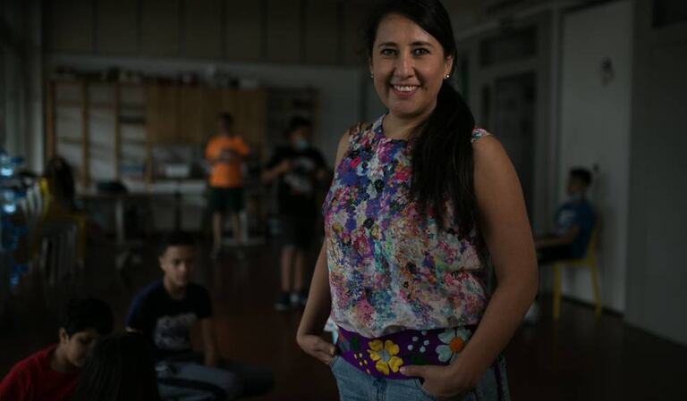 La actriz mexicana Nadia Zúñiga, en un taller de teatro para niños en Terrassa.