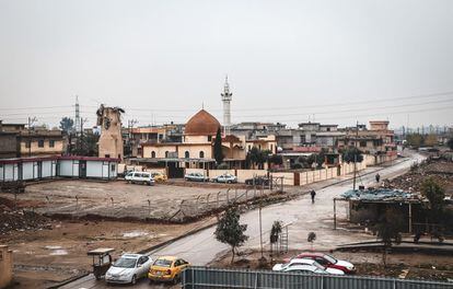 La maternidad Al-Amal, de MSF, está situada en el Centro de Atención Primaria Al Rafadain en Al Nahrawan, un barrio pobre situado en el oeste de Mosul (Irak). El centro ha estado proporcionando atención obstétrica y neonatal de rutina, planificación familiar y servicios de salud mental desde julio de 2019. Esta clínica y otra cercana, ambas de la ONG, atienden una media de 40 partos diarios.