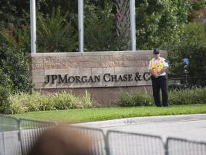 Vista exterior de la sede de JPMorgan Chase, en Tampa, Florida. EFE/Archivo