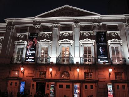 Fachada del Teatro Español, en Madrid.