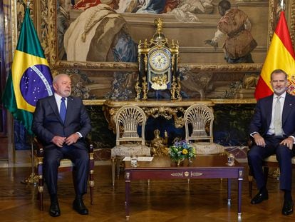 Lula da Silva (a la izquierda) y el rey Felipe VI, este miércoles en Madrid.