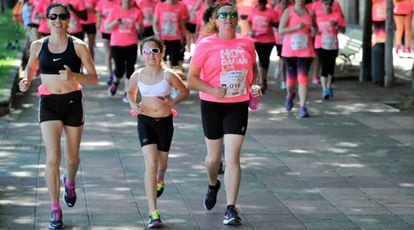 Corriendo en familia en Vitoria en "Hoy ganan las chicas"