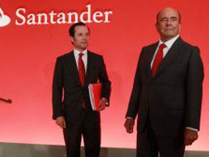 El consejero delegado de Santander, Javier Marín; junto al presidente Emilio Botín.