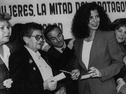 Carmen Alborch, en el Día Internacional de la Mujer Trabajadora en Valencia, en 1994.