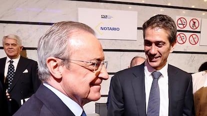 El presidente de ACS, Florentino Pérez, y el consejero delegado del grupo, Juan Santamaría.