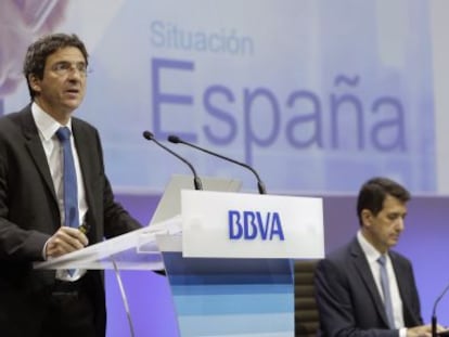 El economista jefe del Grupo BBVA, Jorge Sicilia, y el economista jefe de Economías Desarrolladas de BBVA Research, Rafael Doménech.