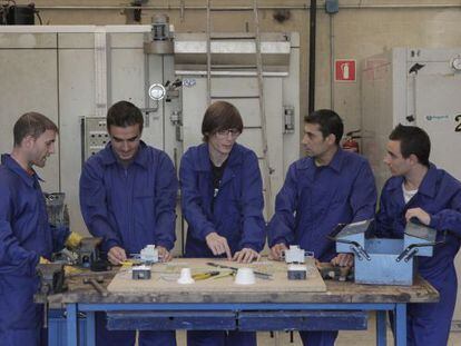 Estudiantes en un centro de formación para el empleo de Madrid.