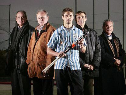 Pol Amat, en el centro, junto a sus familiares: de izquierda a derecha, Juan (tío), Pere (tío), Paco (padre) y Jaime (tío).