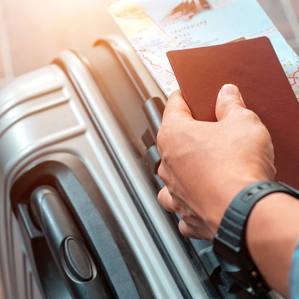 Personificación núcleo Calificación 8 accesorios imprescindibles para llevar en la maleta de mano cuando viajas  | Escaparate | EL PAÍS