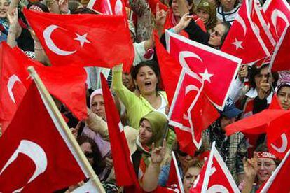 Un grupo de mujeres, en una manifestación nacionalista el pasado mes de octubre en Ankara.