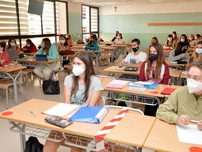 Primer día de curso en una clase de la Universidad Católica de Valencia, el pasado mes de septiembre.