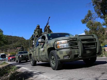 Militares, en una carretera de Guerrero