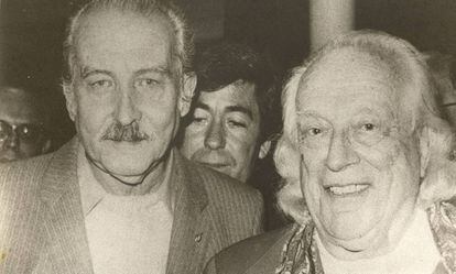 Agust&iacute;n Millares Sall (izquierda), con Rafael Alberti. 