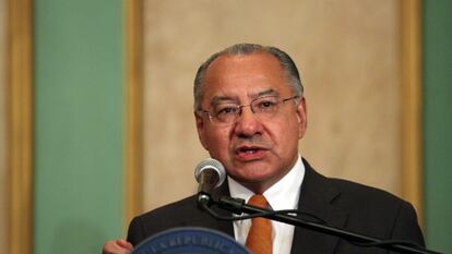 Manuel Rocha, exdiplomático estadounidense acusado de espionaje para el Gobierno de Cuba, en una fotografía de archivo. MWDVK3EIDVHDXHLGIMTMLIH2SA