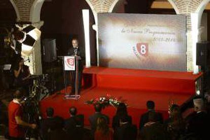 El director de Canal 8 Valladolid, Florencio Carrera, durante la presentación de la temporada 2013-2014 de la cadena de televisión, en un acto celebrado esta noche en Valladolid.