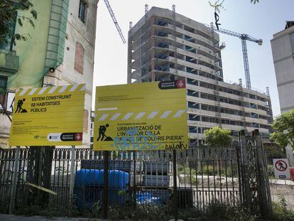 Obras de viviendas en el Poble Nou de Barcelona