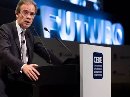 El presidente de Caixabank, Jordi Gual, en el Congreso de Directivos CEDE