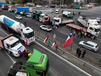 Bloqueos de camioneros cerca de Santiago de Chile