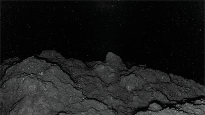 Superficie del asteroide Ryugu fotografiada por la sonda japonesa 'Hayabusa 2'.