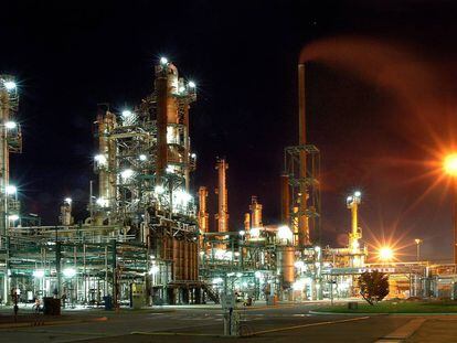 Refiner&iacute;a Ricardo Elicabe, propiedad de Pampa Energ&iacute;a, en la localidad argentina de Bah&iacute;a Blanca.&nbsp;