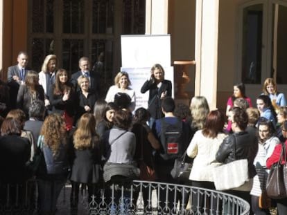 Las asociación de empresarias, en los jardines de Monforte durante el acto del día de la mujer.