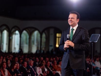 El gobernador Esteban Villegas Villarreal en su primer informe de gobierno.