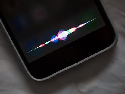 Un fallo de Siri en iOS 9.3 permite saltarse la protección de tu iPhone