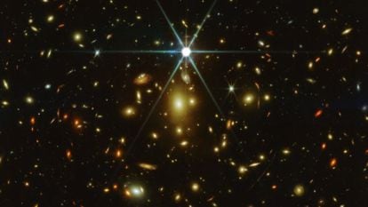 Observación de la estrella Earendel con el telescopio 'James Webb'.