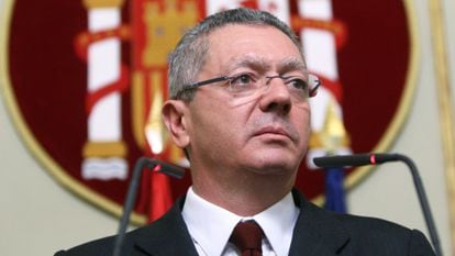 Alberto Ruiz-Gallard&oacute;n, el martes durante su dimisi&oacute;n como ministro de Justicia.