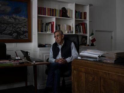 Cuauhtémoc Cárdenas en su casa de Ciudad de México.