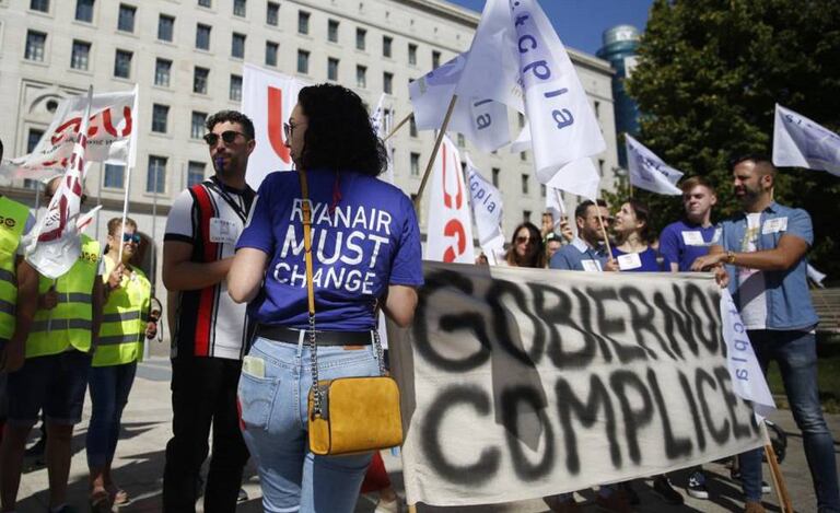 Concentración de trabajadores de Ryanair en la huelga de septiembre de 2019.
