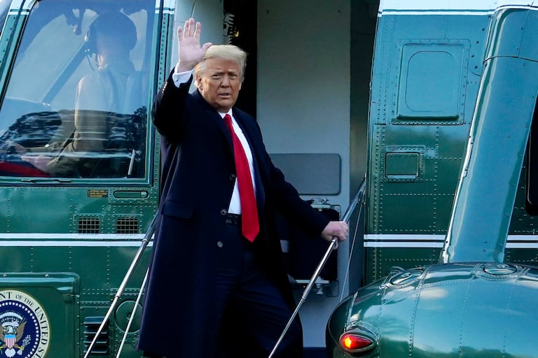 Donald Trump dice adiós a cuatro años de caos: “Tengan una gran vida, ¡nos veremos pronto!” | Elecciones USA | EL PAÍS