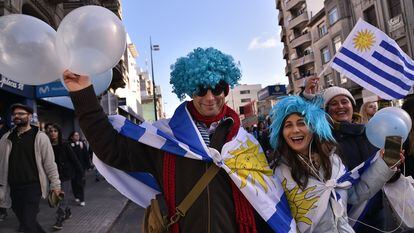 Ciudadanos uruguayos durante una celebración, en Montevideo, el pasado 12 de junio.