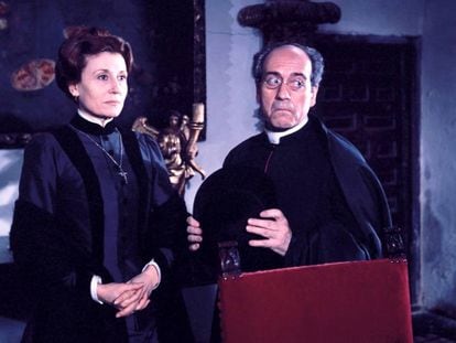 Julia Guti&eacute;rrez Caba y Jos&eacute; Luis L&oacute;pez V&aacute;zquez en Do&ntilde;a Perfecta (1977), de C&eacute;sar Fern&aacute;ndez Ardav&iacute;n.
