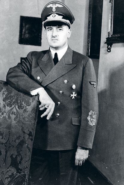 Posado de Hans Frank, su padre, gobernador de Polonia