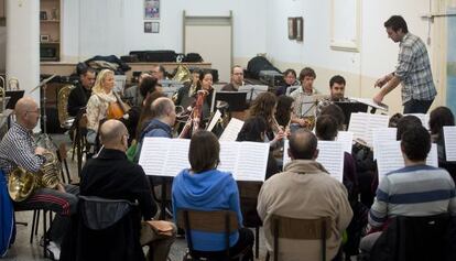 Ensayo de banda de educandos en la sociedad musical Unió de Pescadors de Valencia.