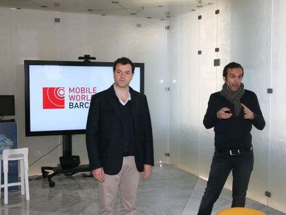 Oscar Pallarols, director de centros de competencia de Mobile World Capital Barcelonay Andreu castellano, director de comunicación, en el acto de presentación de Mobile City Tour y del proyecto Mobile Ready.
