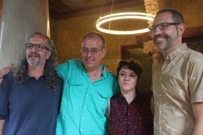 Roc Parés (izquierda), Antoni Abad, Mery Cuesta y Manuel Forcano, durante la presentación del pabellón catalán para la Bienal de Venecia 2017.