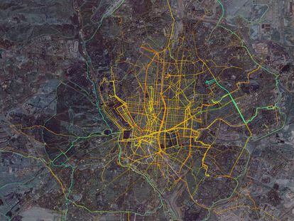 Vista de 60.000 rutas de BiciMAD durante una semana de abril de 2017 representado en un mapa.