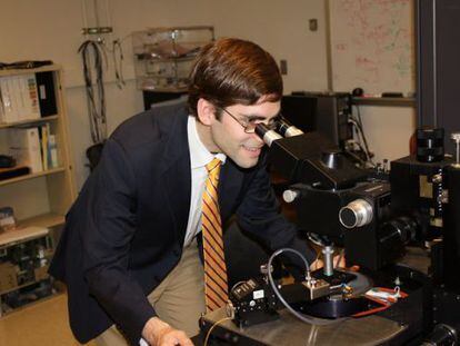 Tom&aacute;s Palacios, uno de los galardonados Premio J&oacute;venes Investigadores 2013 de la Real Academia de Ingenier&iacute;a.