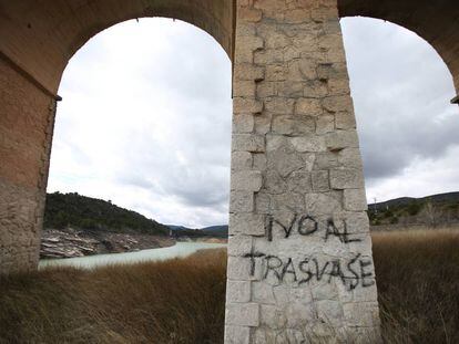 Estado del embalse de Entrepeñas, en la cabecera del Tajo, este martes.