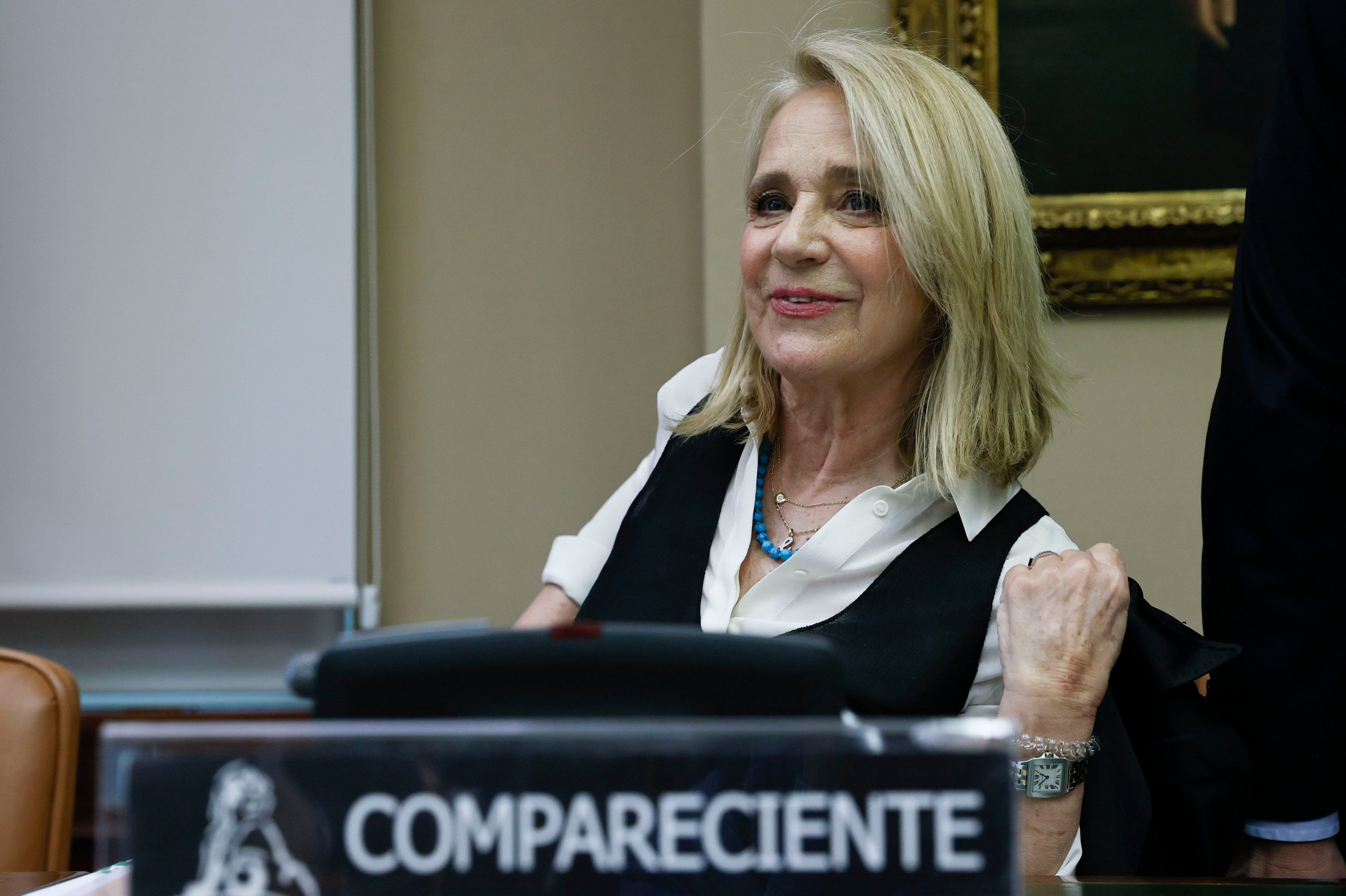 El consejo de administración de RTVE cesa a la presidenta interina, Elena Sánchez, y a su director de contenidos, José Pablo López