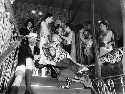 Una animada fiesta de disfraces en Boccacio en los setenta. El régimen franquista, ya en sus últimos años, tenía prohibida la entrada.