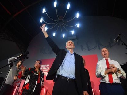 El líder laborista, Jeremy Corbyn, este sábado en Swansea (Gales).