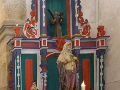 El retablo de la iglesia de San Xoán de Alto (Lugo), tras su restauración.
