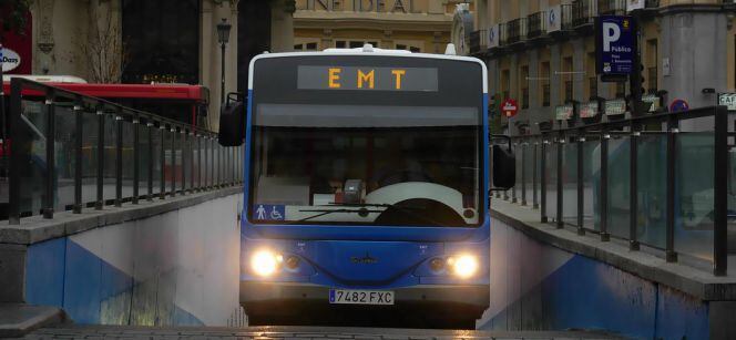 Un autobús de la Empresa Municipal de Transportes (EMT) de Madrid.